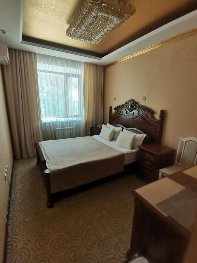 Altyn Adam Hotel Petropavlovsk Exterior foto